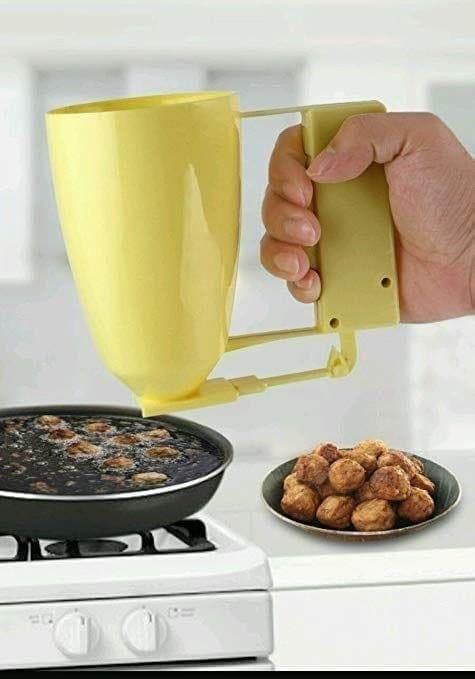 كوب توزيع العجين اليدوي