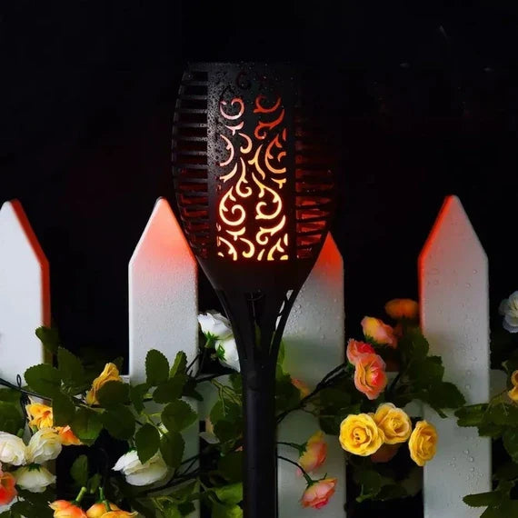 مصباح حديقة LED يعمل بالطاقة الشمسية