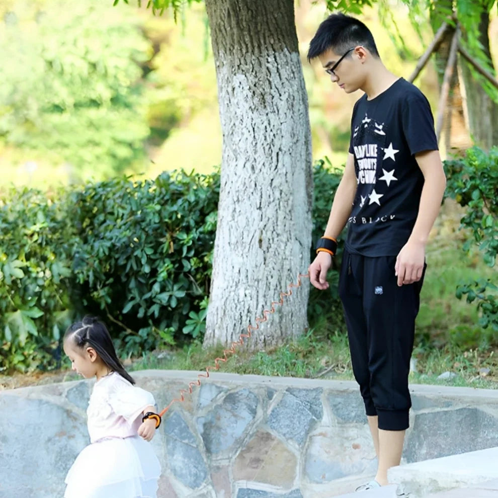 سوار أمان للأطفال مضاد للضياع مع دوران 360 درجة