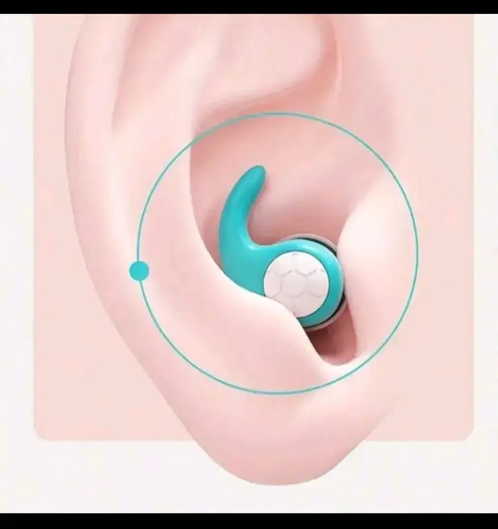 One Pair of Silicone Noise-Canceling Earplugs with Storage Case