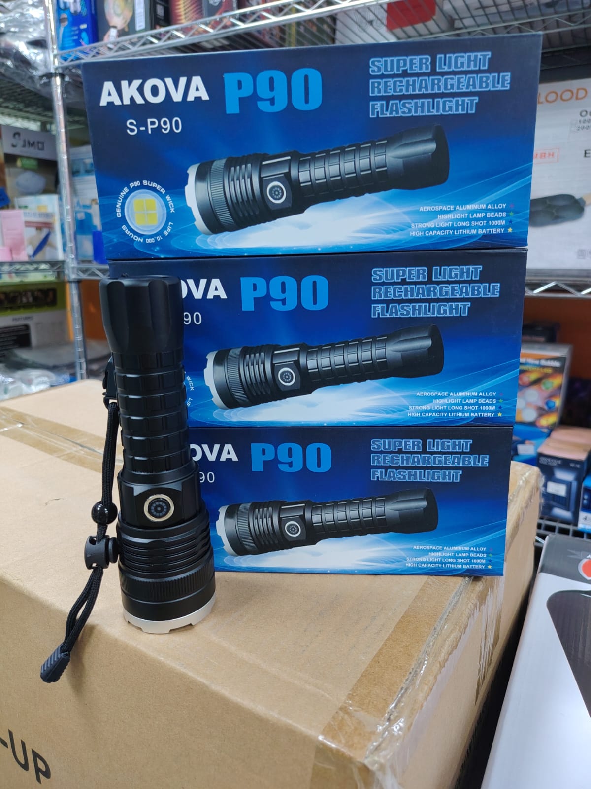 كشاف AKOVA P90 العملاق اليابانى - قوة إضاءة استثنائية - 3 قطع
