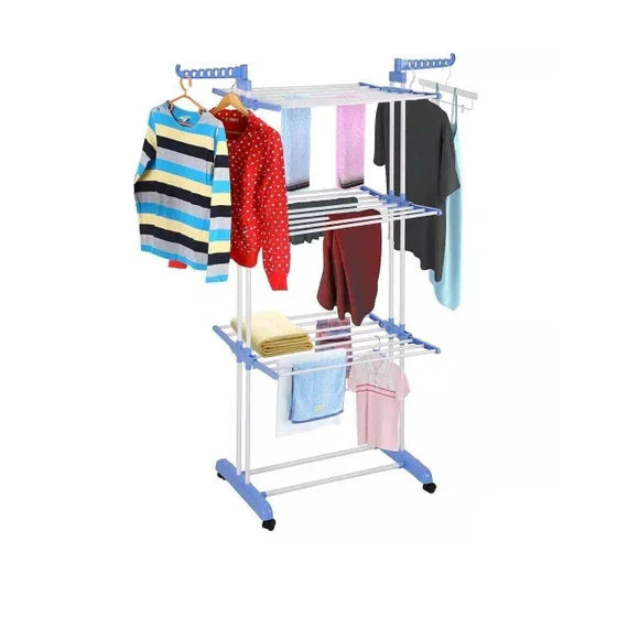 حامل الملابس ذو الثلاث طبقات مع عجلات سهل التجميع والتنظيف، مثالي لتجفيف الملابس وتعليقها في الداخل أو الخارج.